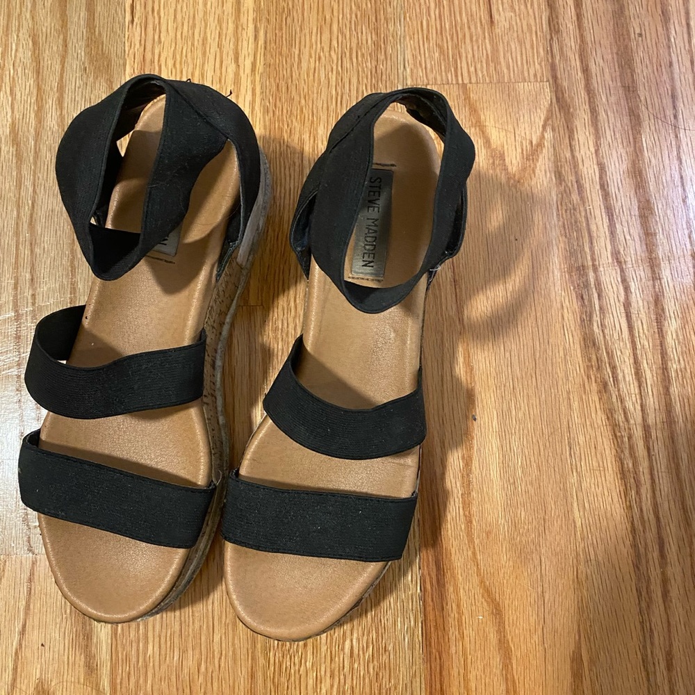 Steve Madden platform sandals